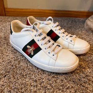 Gucci Ace sneaker with Bee embroidery